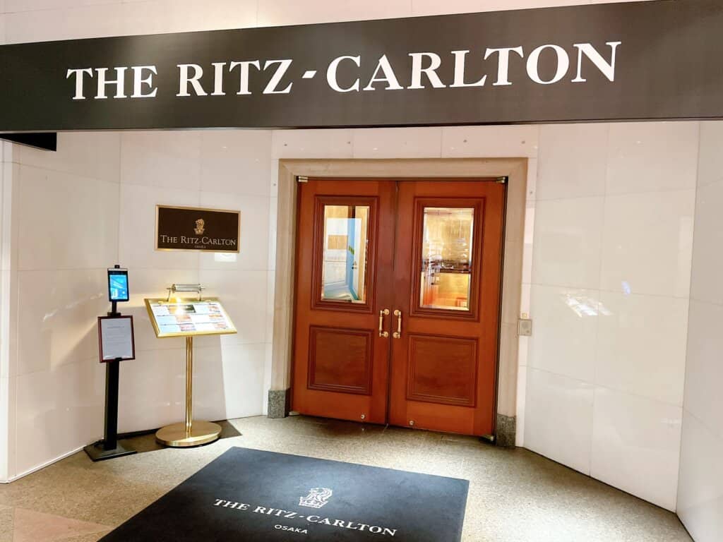 リッツカールトン大阪の裏口