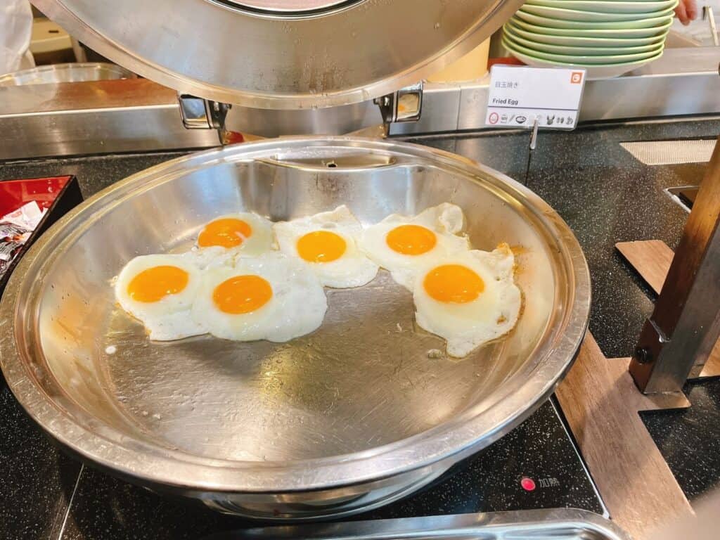 目玉焼き