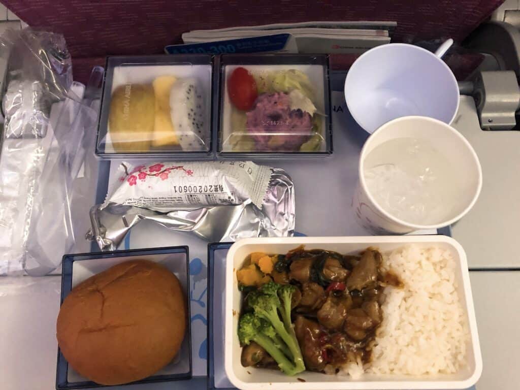 台北(桃園)線→大阪(関空)線の機内食