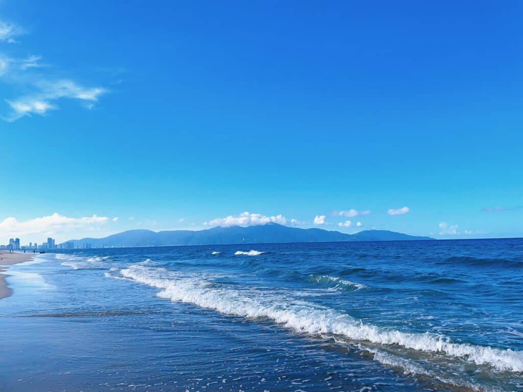 ダナンの海