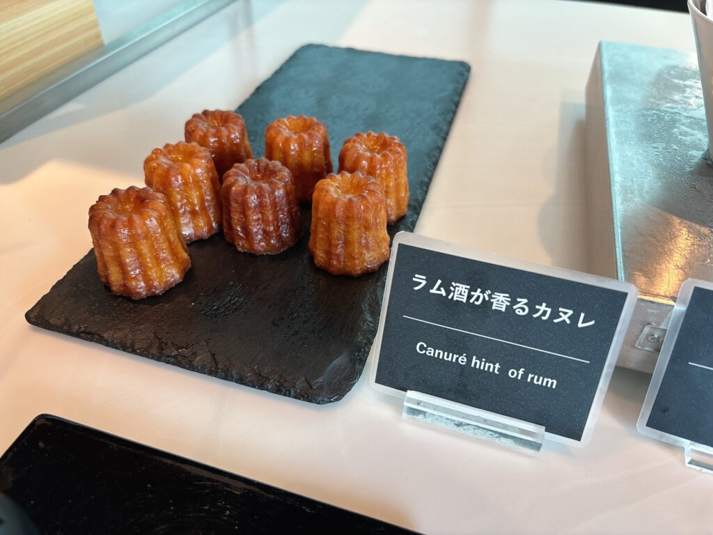 カヌレ