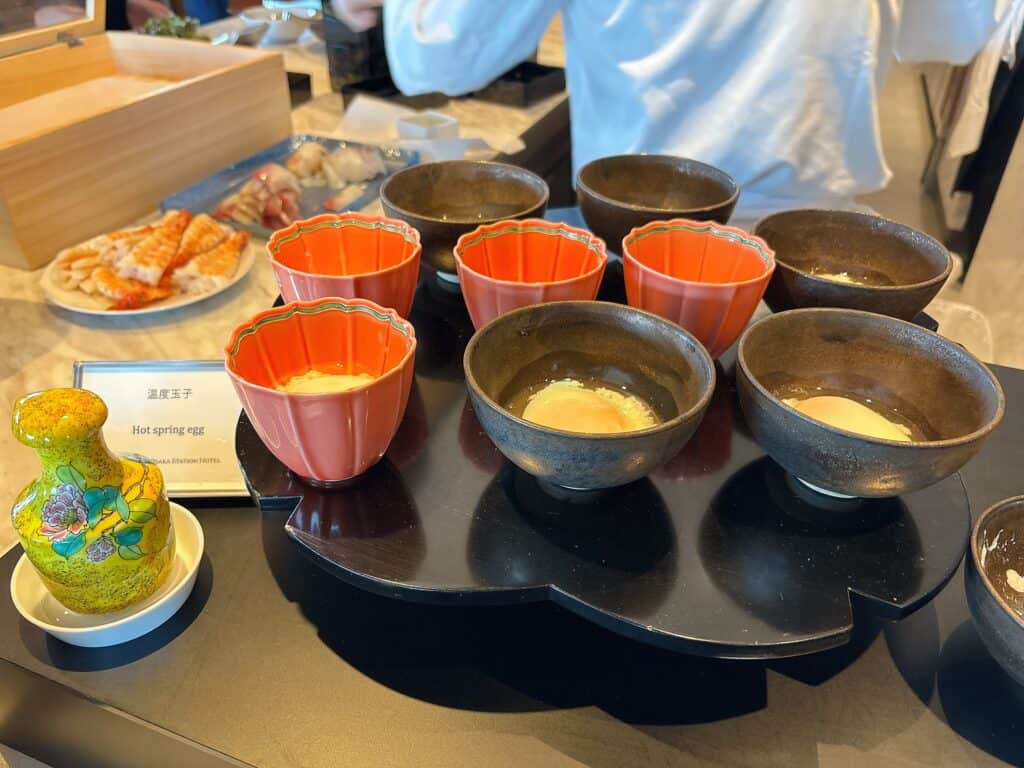 温泉玉子