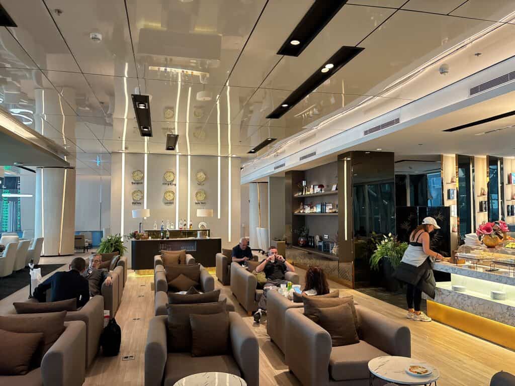 ソファー席